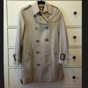 Burberry Marystow Trench Coat